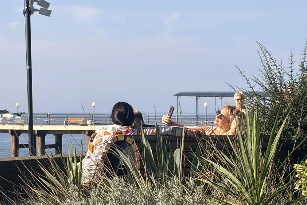 В Сочи снова лето: туристы — на пляжах Погода в Сочи