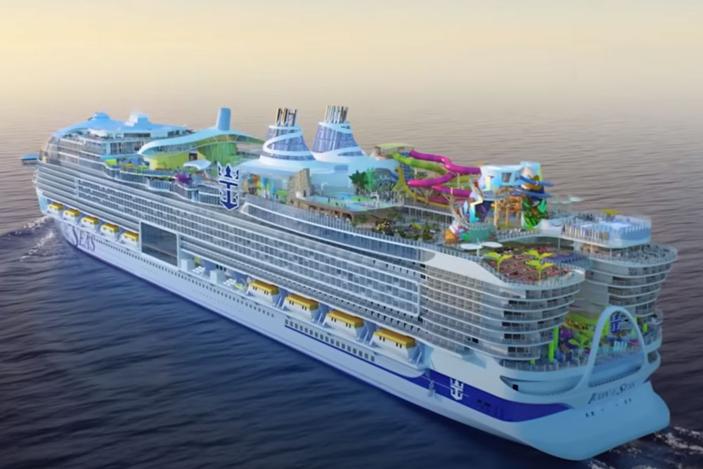 Круизный лайнер Icon of the Seas